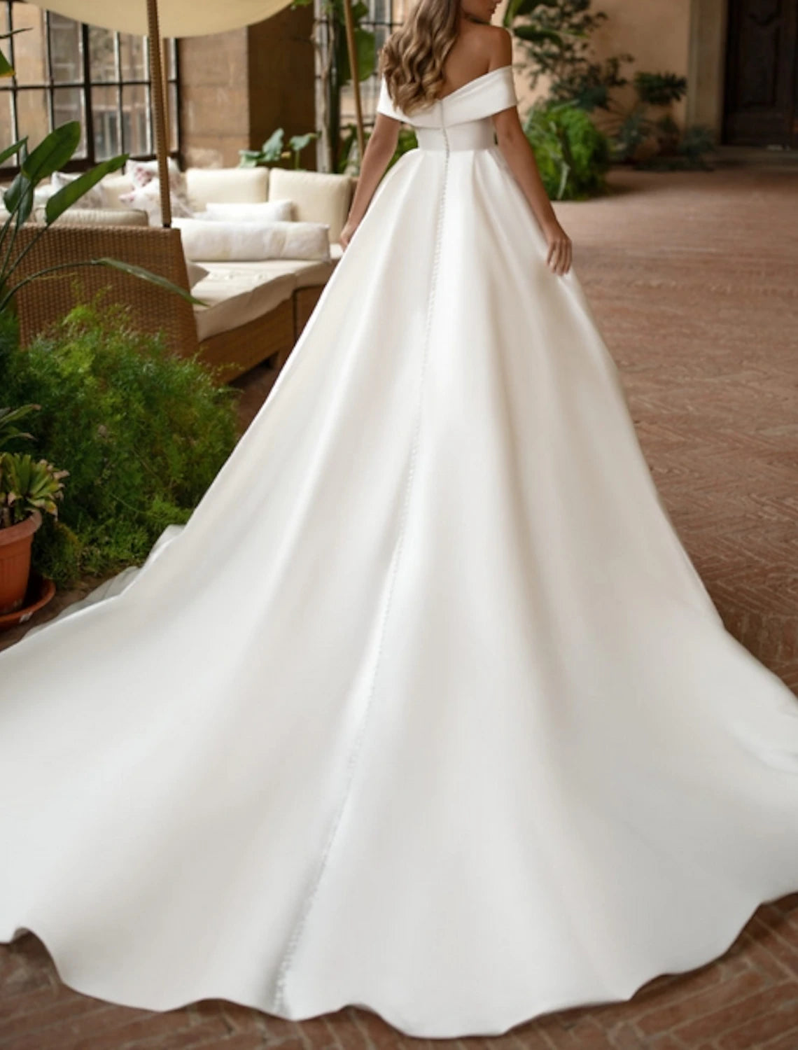 Robes de mariée de fiançailles formelles, robe de bal, épaules dénudées, manches courtes, traîne courte, robes de mariée en satin avec fronces