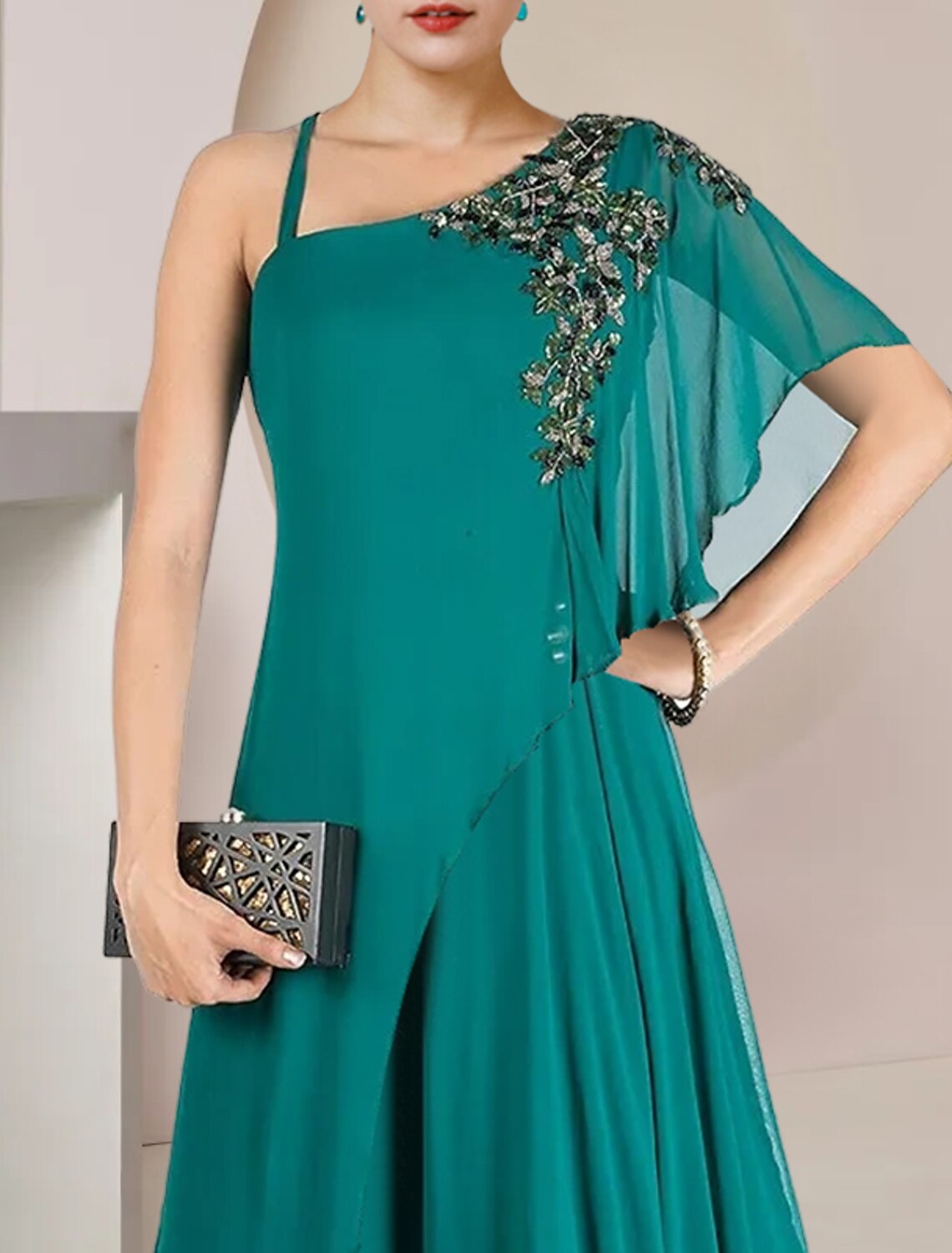 A-Linien-Kleid für die Mutter der Braut, formeller Hochzeitsgast, elegant, ein Schulterträger, bodenlang, Chiffon, ärmellos, mit Faltenapplikationen