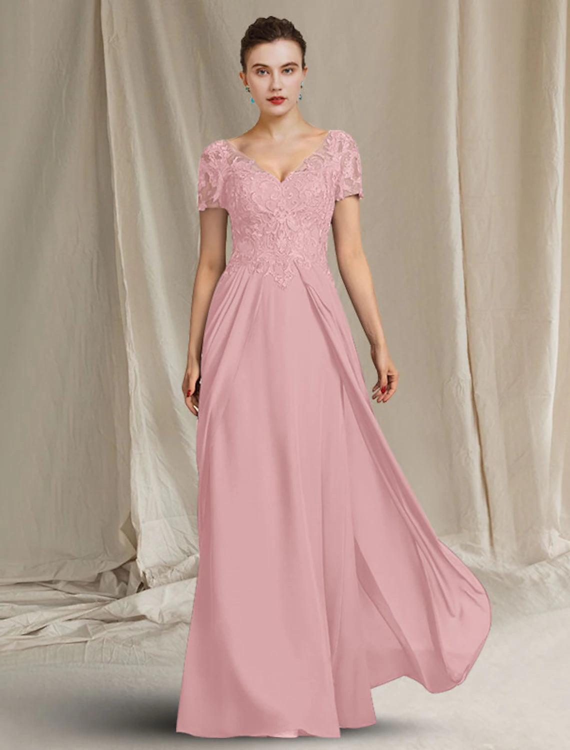 Etuikleid/Säulenkleid für die Brautmutter, Übergröße, elegant, V-Ausschnitt, bodenlang, Chiffon, Spitze, kurze Ärmel, mit Applikationen