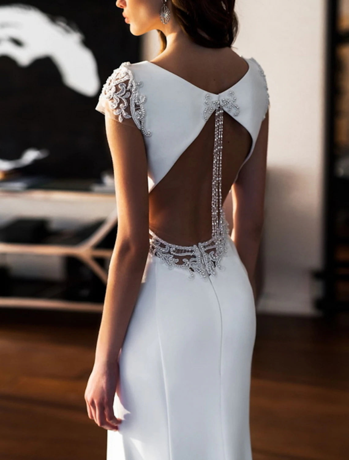 Hall Open Back Casual Brautkleider Etui/Säule Rundhalsausschnitt Flügelärmeln Kapelle Schleppe Stretch-Stoff Brautkleider mit Perlen