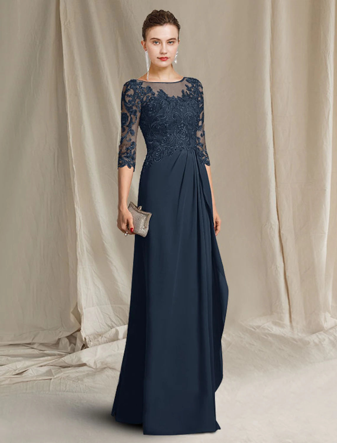 Etuikleid/Säulenkleid für die Brautmutter, elegante Übergröße, Rundhalsausschnitt, bodenlang, Chiffon, Spitze, 3/4-Ärmel mit Falten, Rüschen, Applikationen