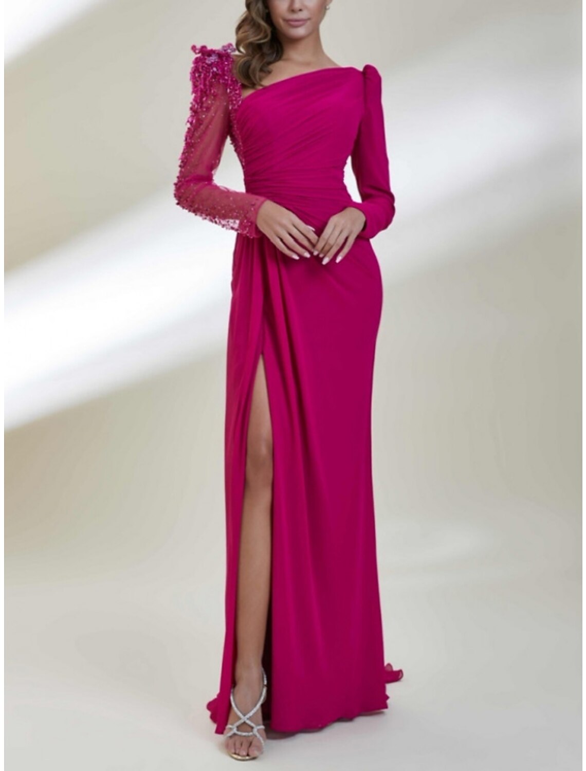 Etuikleid/Säulenkleid, elegantes Abendkleid, formell, rot, grün, Kleid mit Schleppe, lange Ärmel, Rundhalsausschnitt, Stretch-Chiffon mit Falten, gerüschte Pailletten