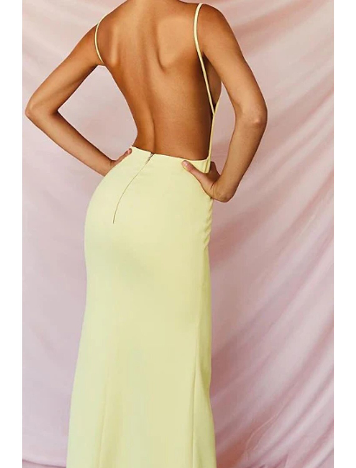 Meerjungfrau/Trompete Ballkleider Rückenfreies Kleid Formelle Hochzeitsgäste Bodenlang Ärmellos Trägerlos Satin Rückenfrei mit Schlitz