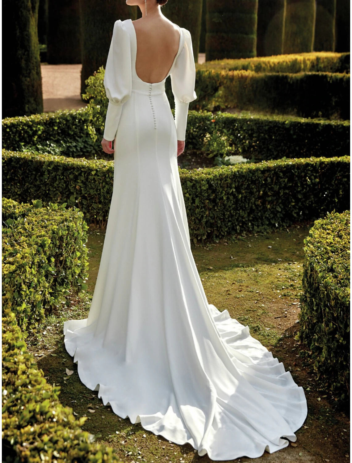 Hall Open Back Royal Style Herbst Formale Brautkleider Etui/Säule V-Ausschnitt Langarm Hofschleppe Stretch-Stoff Brautkleider mit geteilter Vorderseite Volltonfarbe