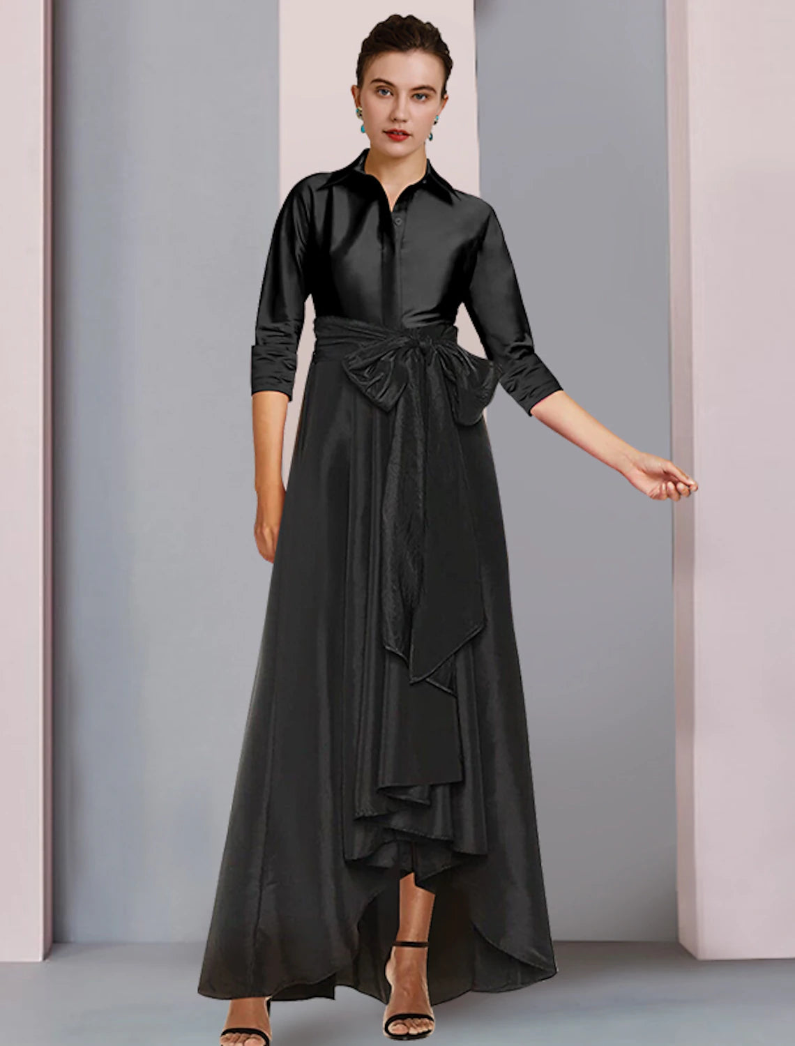 A-Linie Kleid für die Brautmutter, Übergröße, elegant, hoch, niedrig, Hemdkragen, asymmetrisch, bodenlang, Satin, 3/4-Ärmel, mit Schärpe/Band, Schleife(n), Falten