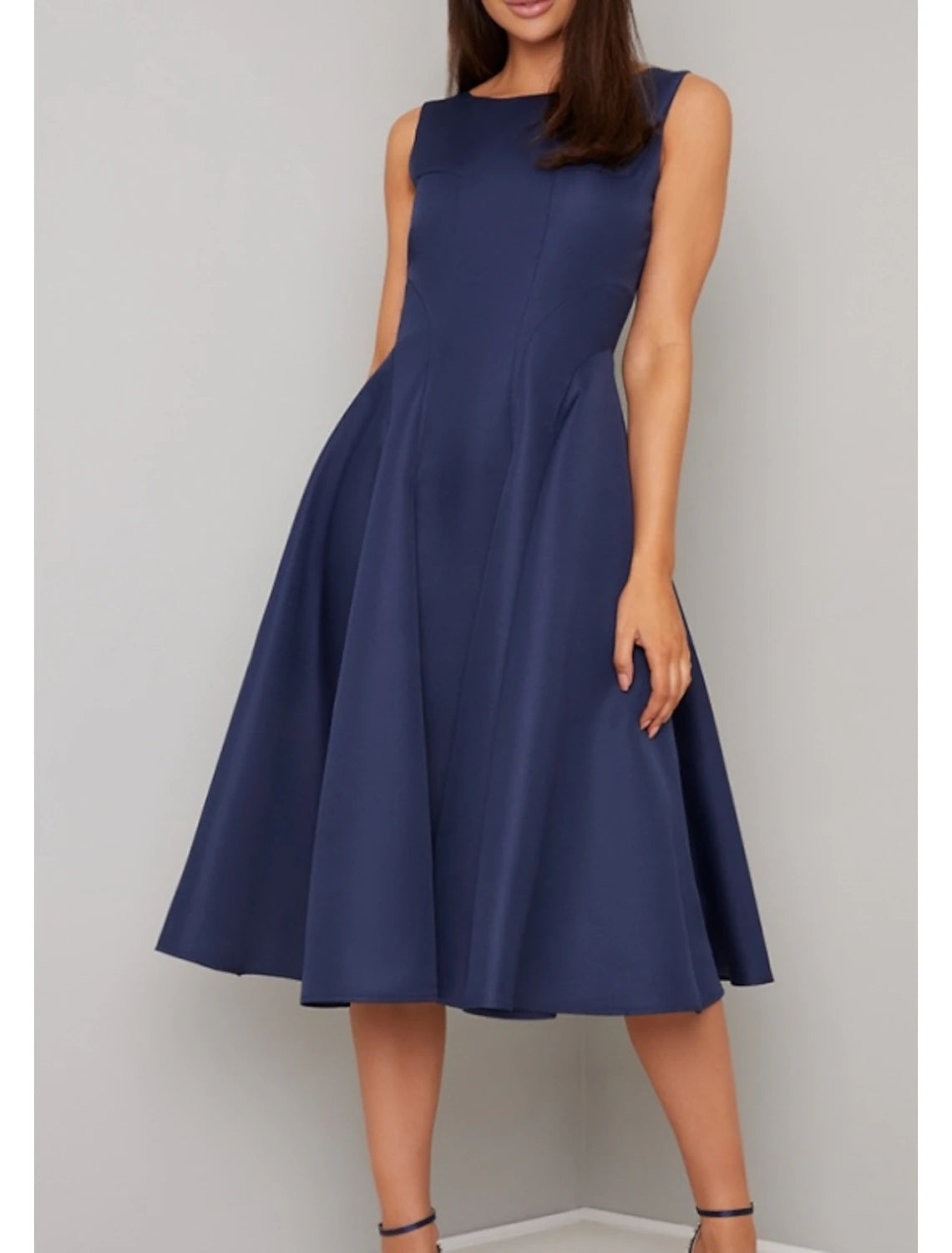 A-Linien-Kleid für die Brautmutter, elegant, Rundhalsausschnitt, knielang, Satin, ärmellos, mit Falten