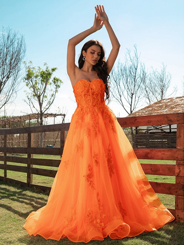 Robe trapèze/princesse en tulle avec appliques, décolleté en cœur, sans manches, longueur au sol