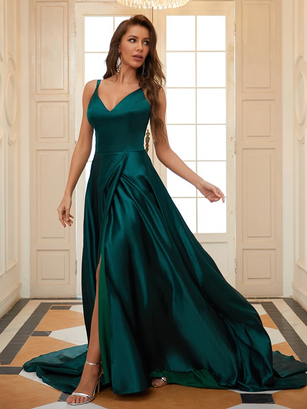 Robe trapèze/princesse en satin tissé à volants, col en V, sans manches, traîne courte