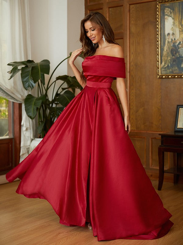 Robe trapèze/princesse en satin à volants, asymétrique, sans manches, traîne courte