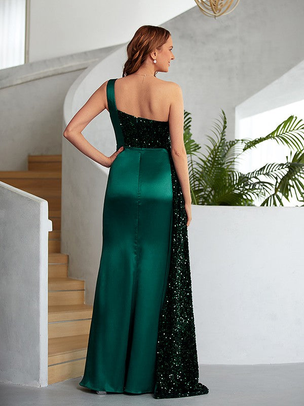 Robe fourreau/colonne en velours à paillettes, froncée, asymétrique, sans manches, longueur au sol
