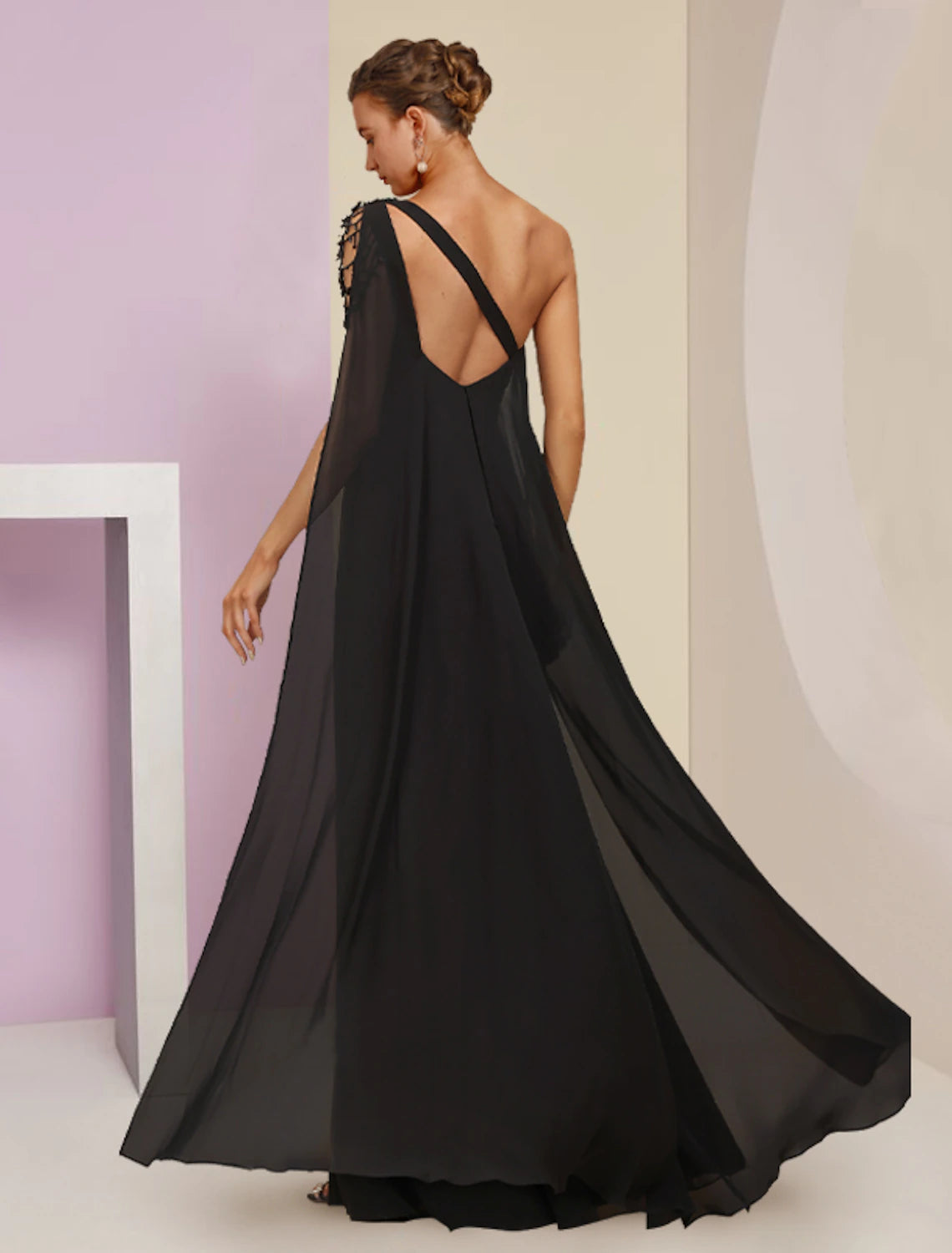 A-Linie Kleid für die Brautmutter, Hochzeitsgast, Vintage, elegant, ein Schulterträger, bodenlang, teelang, Chiffon, ärmellos, mit Schärpe/Band, Perlenstickerei