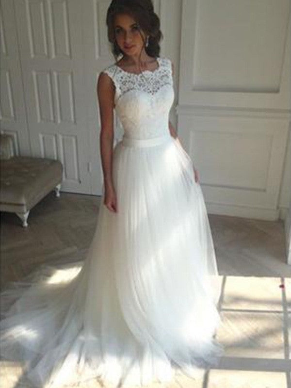 A-Line/Princess Sleeveless Square Court Train Tulle Wedding Dresses