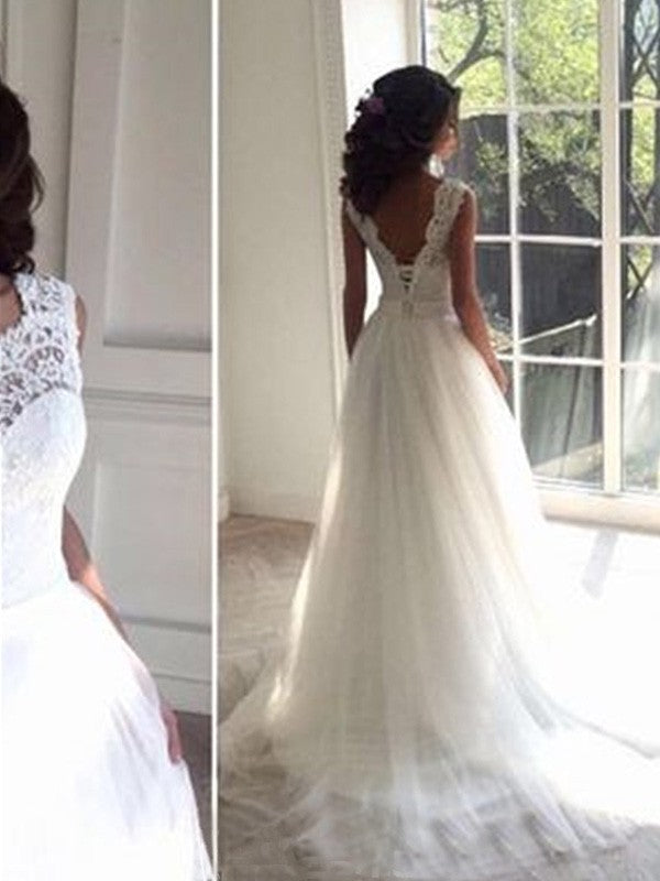 A-Line/Princess Sleeveless Square Court Train Tulle Wedding Dresses