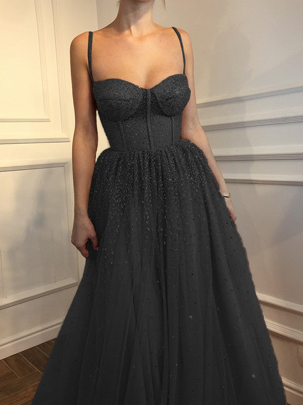 Robe trapèze/princesse sans manches, bretelles spaghetti, longueur au sol, en tulle et strass
