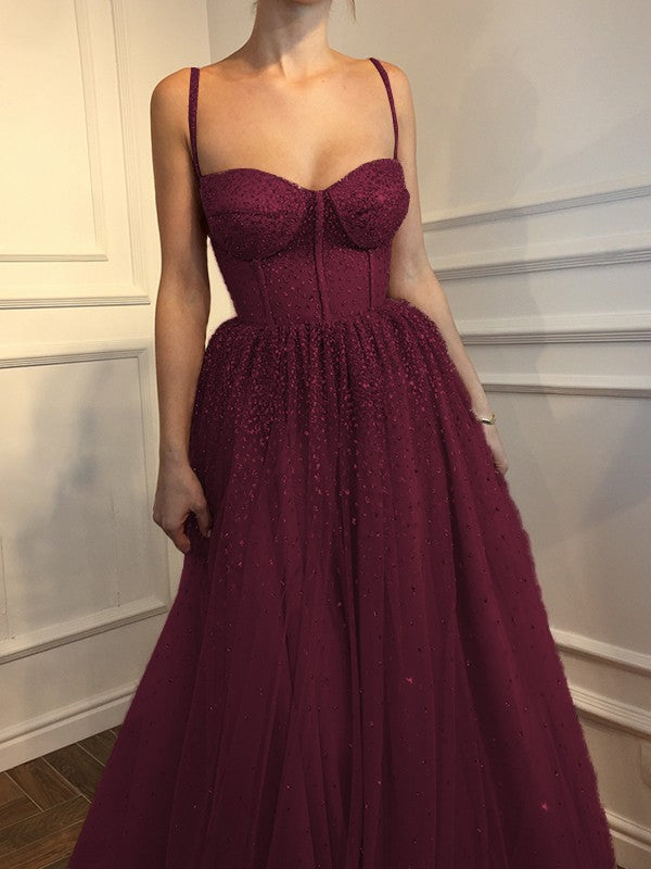 Robe trapèze/princesse sans manches, bretelles spaghetti, longueur au sol, en tulle et strass