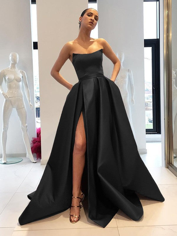 Robe de bal sans manches, sans bretelles, traîne courte, volants, en satin