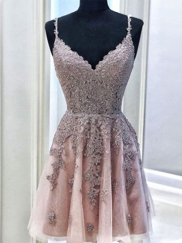 Robe de soirée courte/mini, coupe trapèze/princesse, en tulle, avec perles et bretelles spaghetti, sans manches