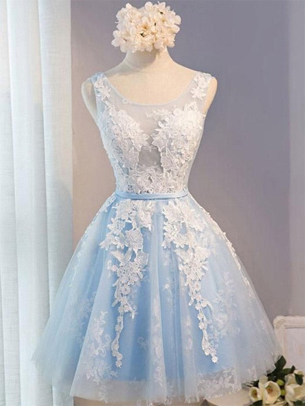 Robe de soirée courte/mini, coupe trapèze/princesse, en tulle, avec appliques, décolleté plongeant, sans manches