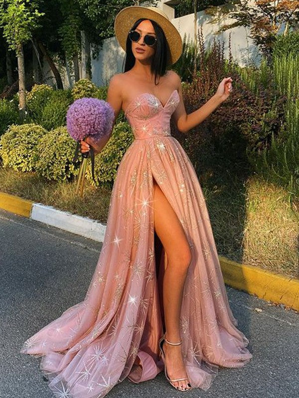 A-Line/Princess Sweep/Brush Train Sweetheart Applique Sleeveless Tulle Dresses
