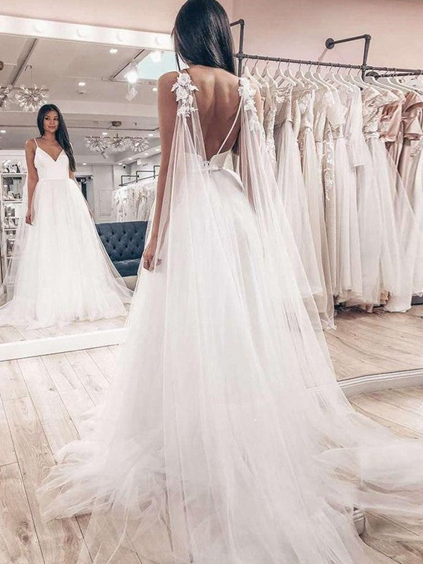 Robe de mariée trapèze/princesse en tulle, volants, col en V, sans manches, traîne courte