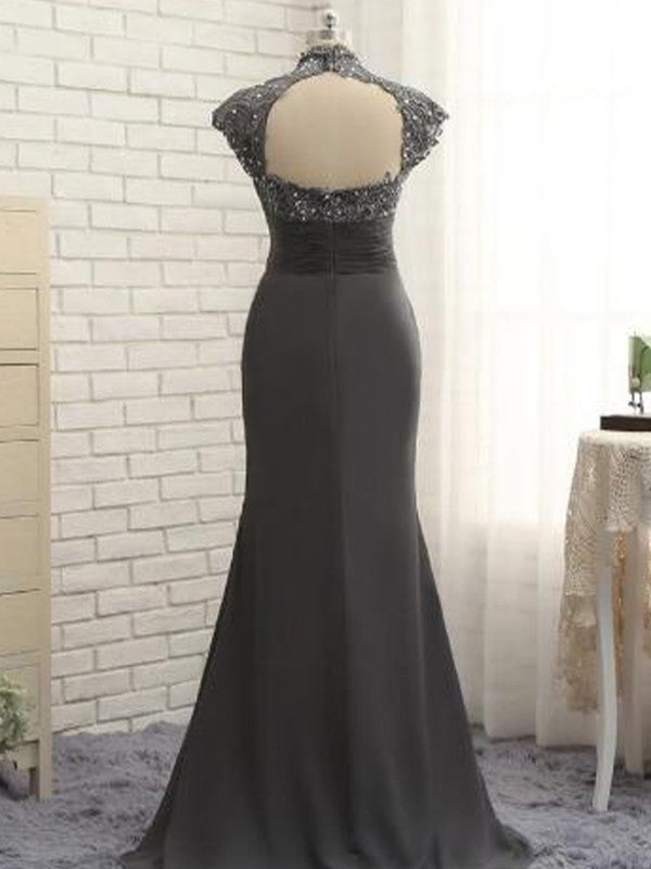 Schlankmachend/Säule Chiffon Spitze Hoher Kragen Kurzarm Sweeping/Rock Bürsten Kleid für die Mutter der Braut