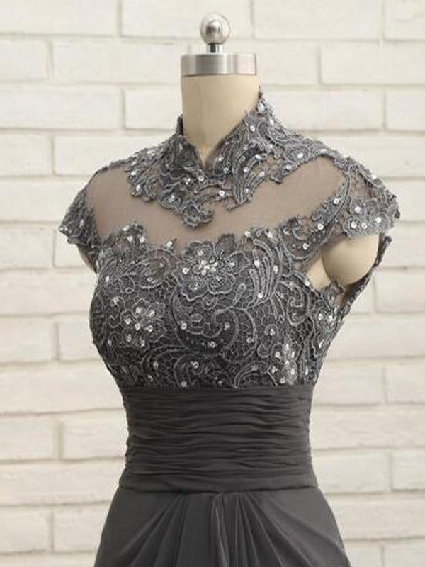 Schlankmachend/Säule Chiffon Spitze Hoher Kragen Kurzarm Sweeping/Rock Bürsten Kleid für die Mutter der Braut