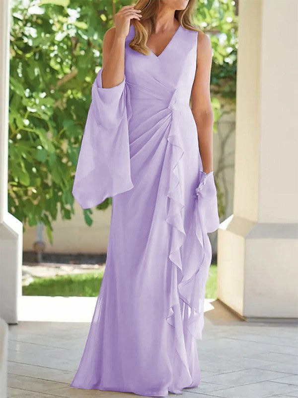 Eng anliegendes/säulenförmiges Chiffon-Kleid mit Plissee, V-Ausschnitt, ärmellos und bodenlang für die Mutter der Braut
