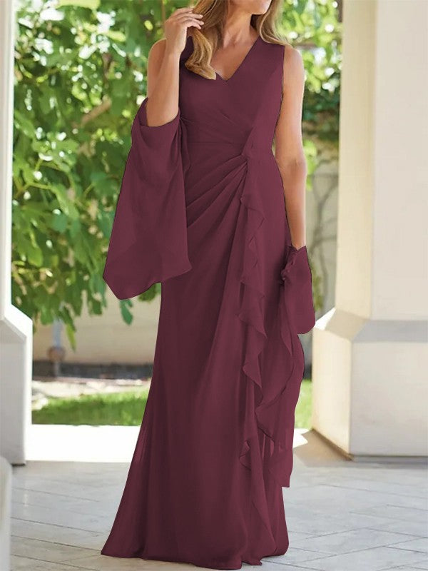 Eng anliegendes/säulenförmiges Chiffon-Kleid mit Plissee, V-Ausschnitt, ärmellos und bodenlang für die Mutter der Braut