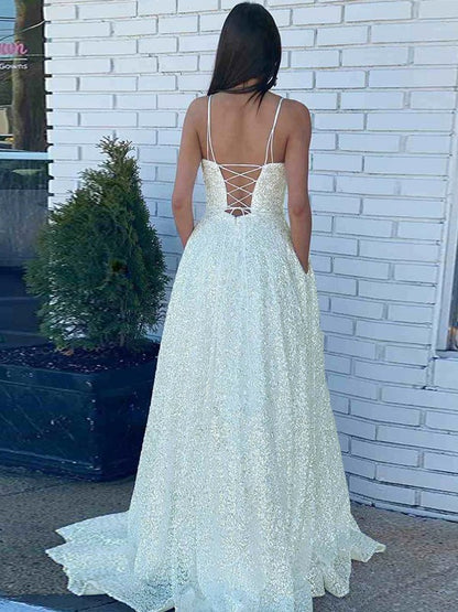 Robe trapèze/princesse à paillettes, bretelles spaghetti, sans manches, traîne courte