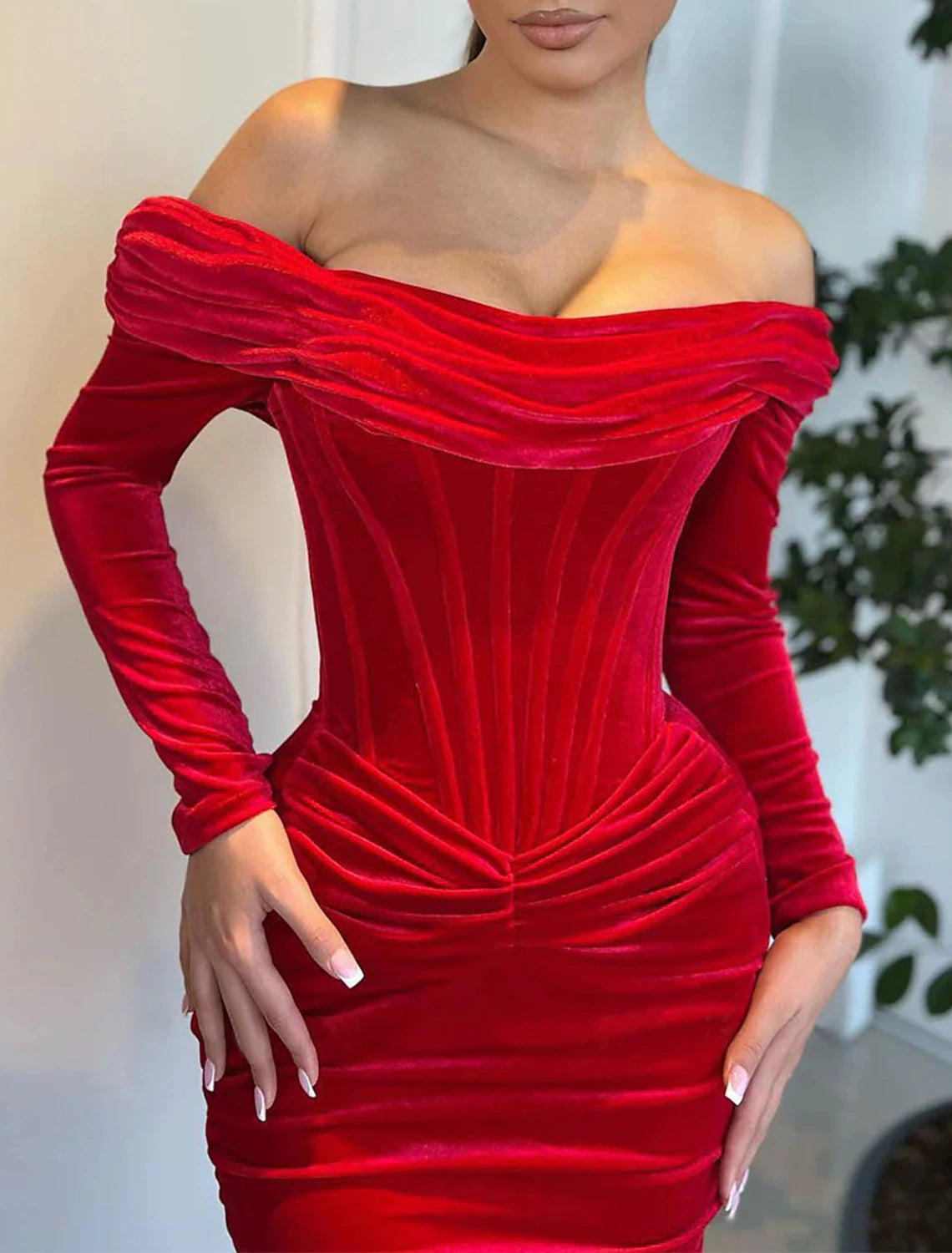 Meerjungfrau/Trompete Abendkleid Korsettkleid Formelles Rot Grün Kleid Sweep/Pinselzug Langarm Schulterfrei Samt mit Rüschen