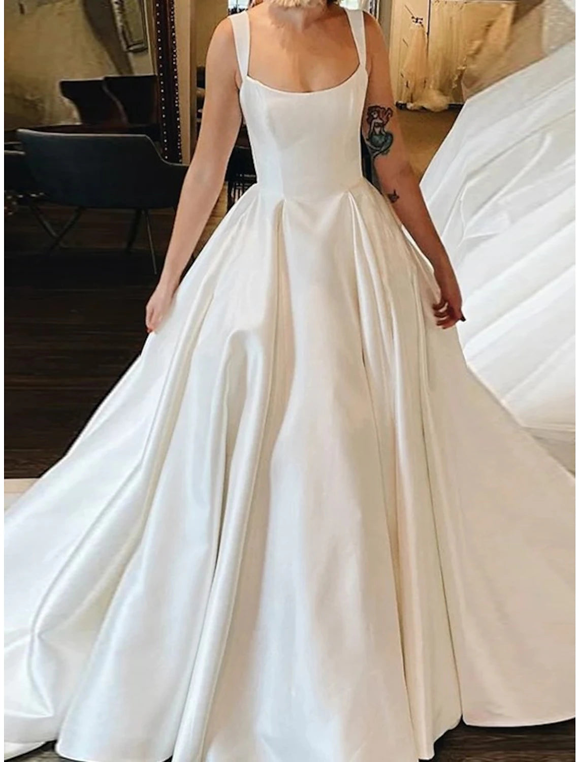 Robes de mariée décontractées en satin à plis, robe de bal, caraco, sans manches, traîne courte