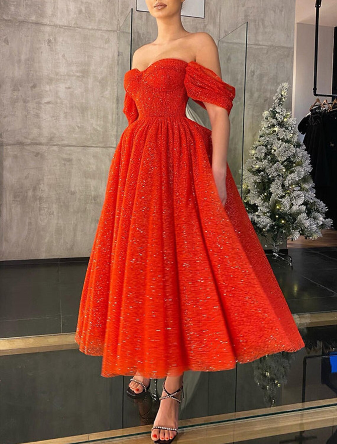 Robe de bal trapèze, corset, robe de soirée, de mariage, d'anniversaire, longueur thé, sans manches, épaules dénudées, tulle avec paillettes