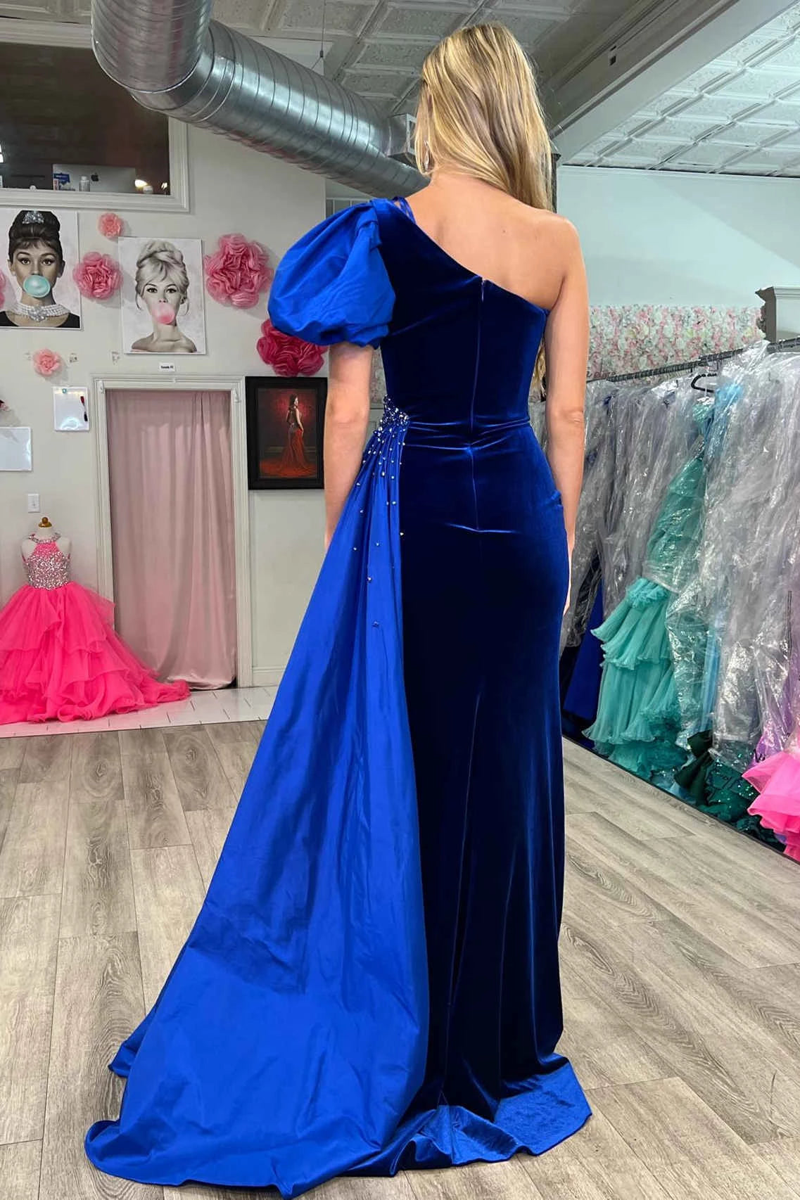 Regal Royal‑Blue Mermaid One‑Shoulder Puffed‑Sleeve Open‑Back Floor‑Length Prom Dress