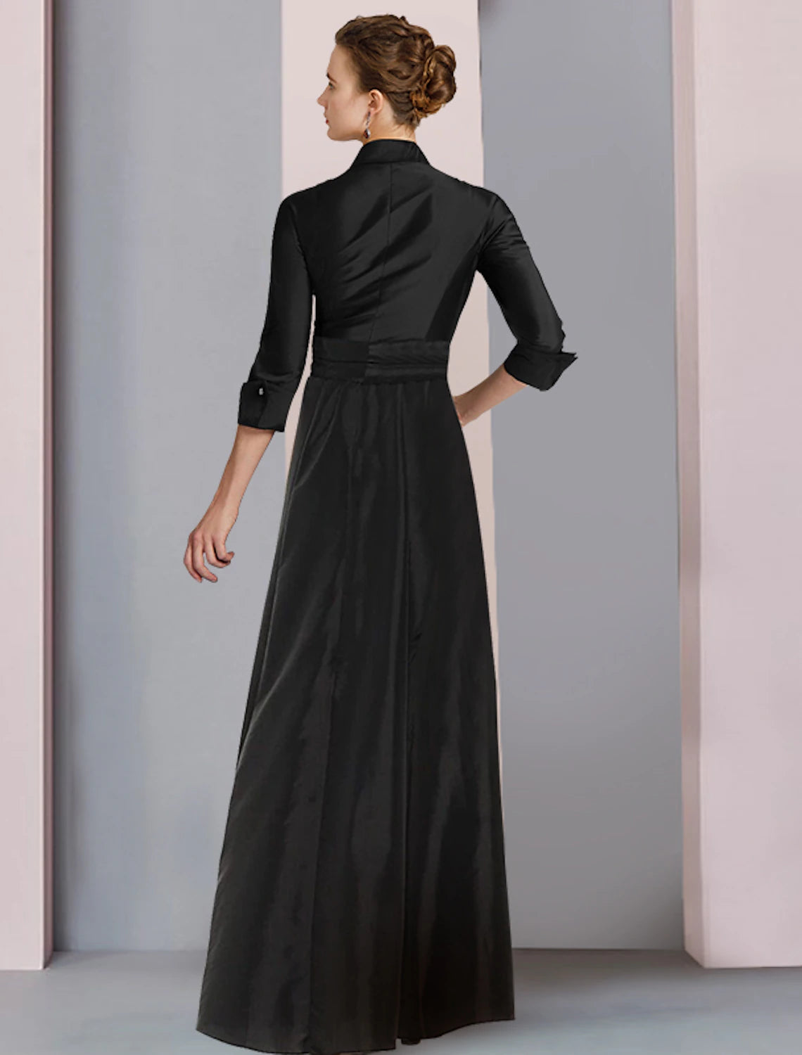 A-Linie Kleid für die Brautmutter, Übergröße, elegant, hoch, niedrig, Hemdkragen, asymmetrisch, bodenlang, Satin, 3/4-Ärmel, mit Schärpe/Band, Schleife(n), Falten