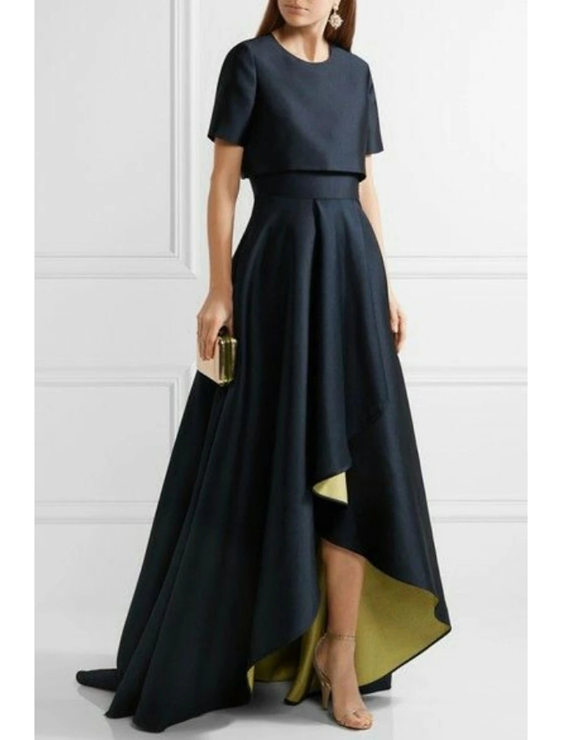 Zweiteiliges Etuikleid/Säulenkleid für die Mutter der Braut, Hochzeitsgast, Kirche, elegant, schlicht, hoch und niedrig, Rundhalsausschnitt, asymmetrisch, Taft, kurze Ärmel mit Falten, einfarbig