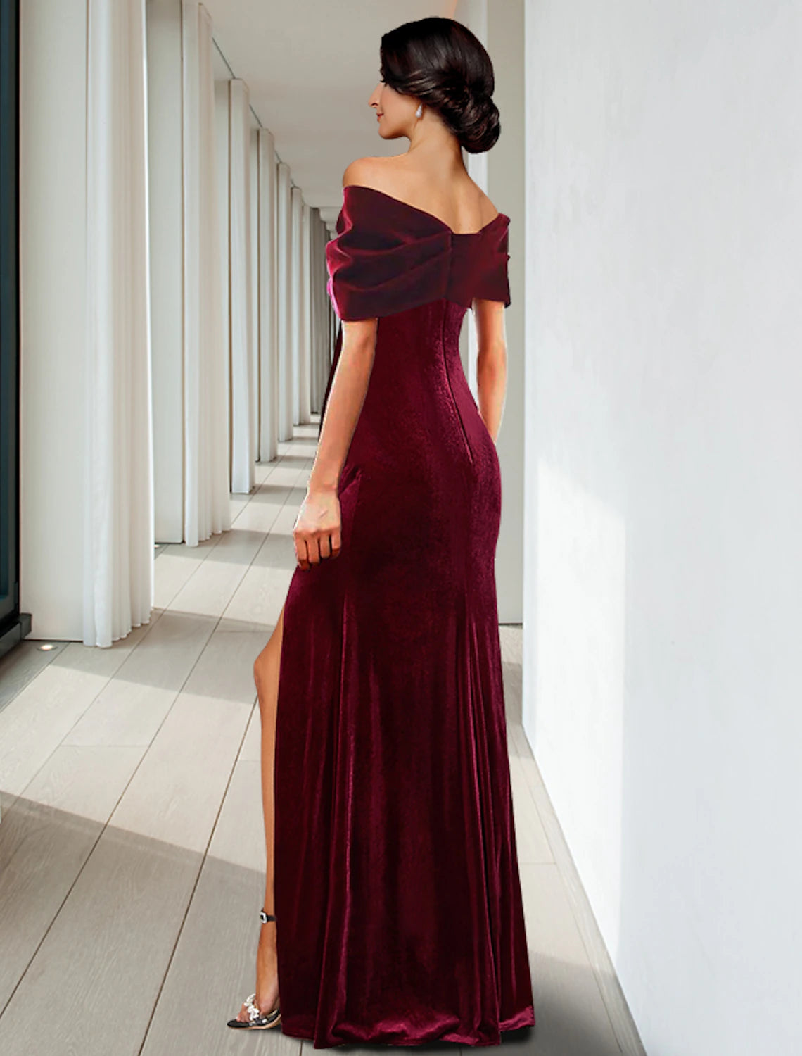 Robe de soirée fourreau/colonne élégante, robe de cocktail, longueur au sol, sans manches, col en V, velours avec plis et volants