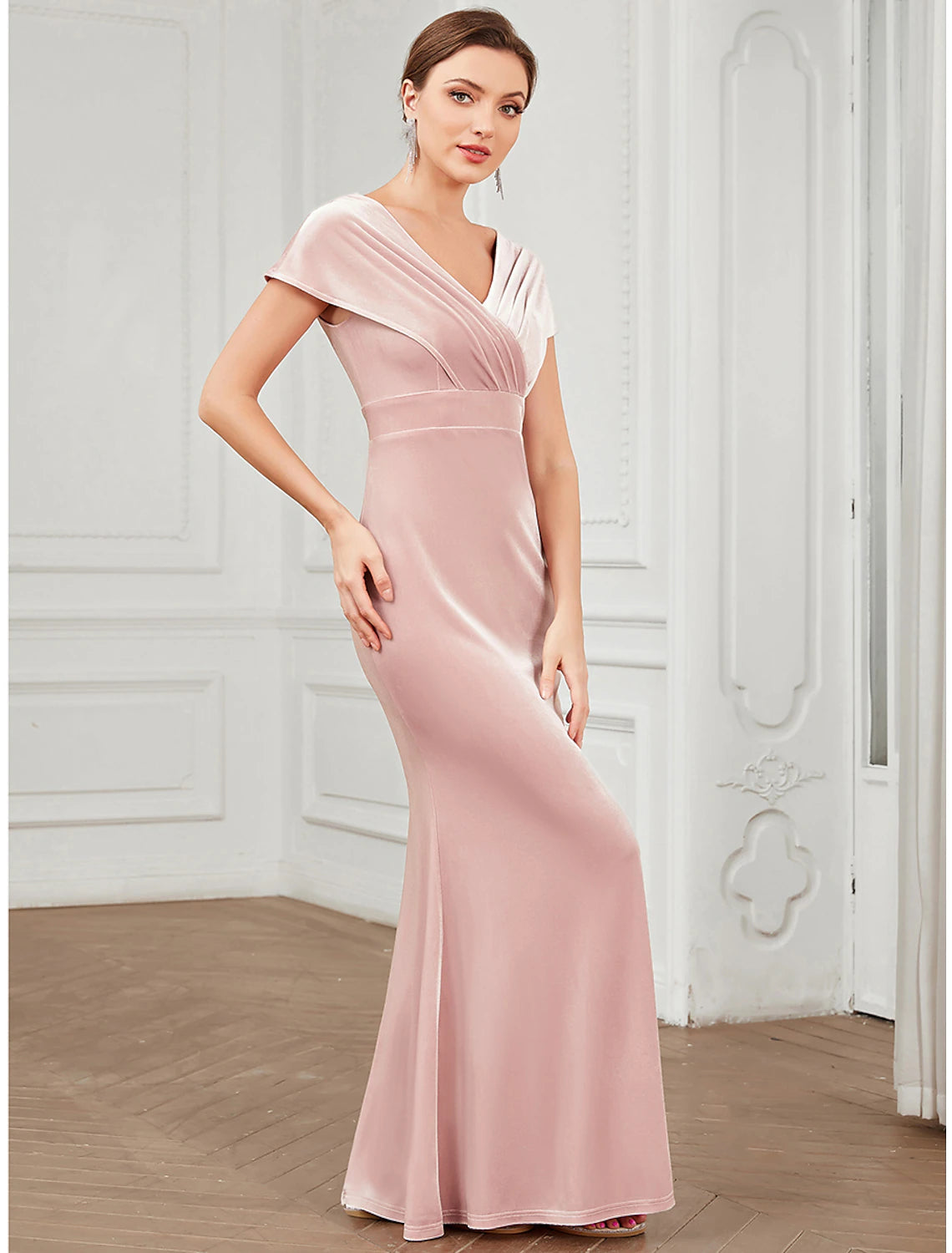 Meerjungfrau/Trompete Abendkleid Vintage Kleid Formelle Hochzeit Gast Bodenlang Kurzarm V-Ausschnitt Samt V-Rücken mit Rüschen