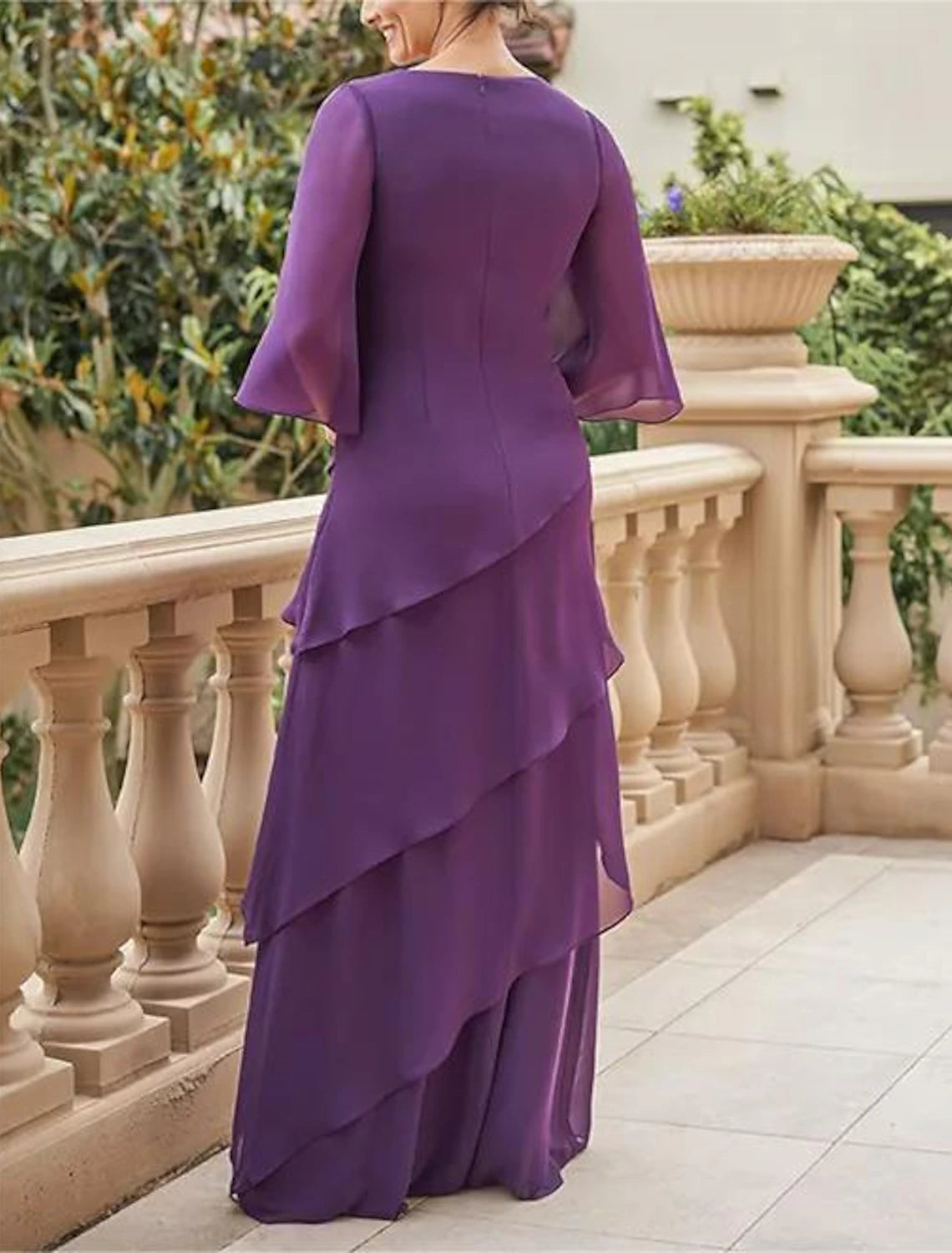 A-Linien-Kleid für die Mutter der Braut, formeller Hochzeitsgast, elegant, V-Ausschnitt, bodenlang, Chiffon, halbe Ärmel, mit kaskadierenden Rüschen, Rüschen, einfarbig