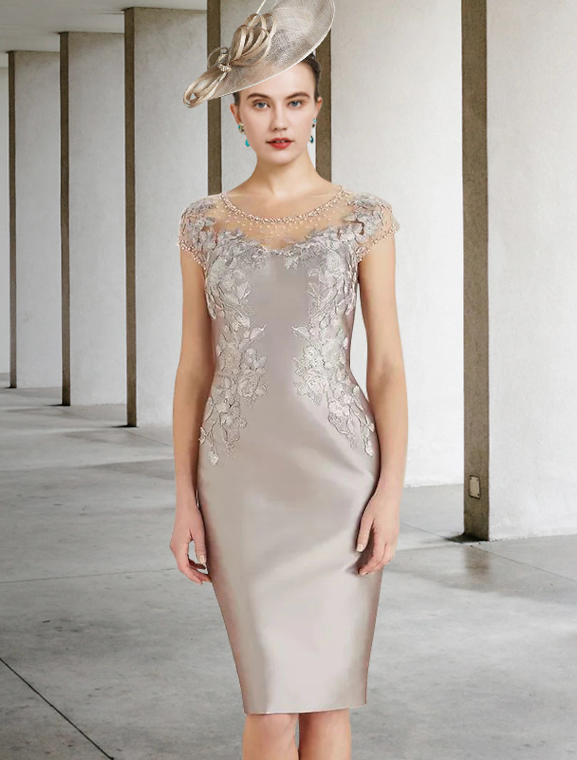 Etuikleid/Säulenkleid für die Brautmutter, Hochzeitsgast, luxuriös, elegant, Rundhalsausschnitt, knielang, Spitze, Charmeuse, Flügelärmelchen mit Perlenapplikationen, Herbst