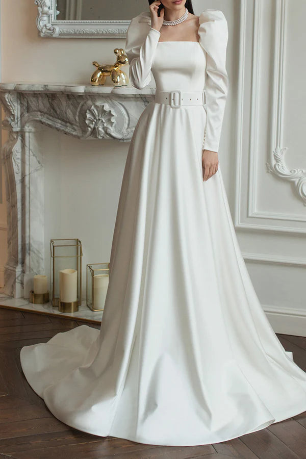 Robe de mariée rétro en satin à manches longues et traîne style palais
