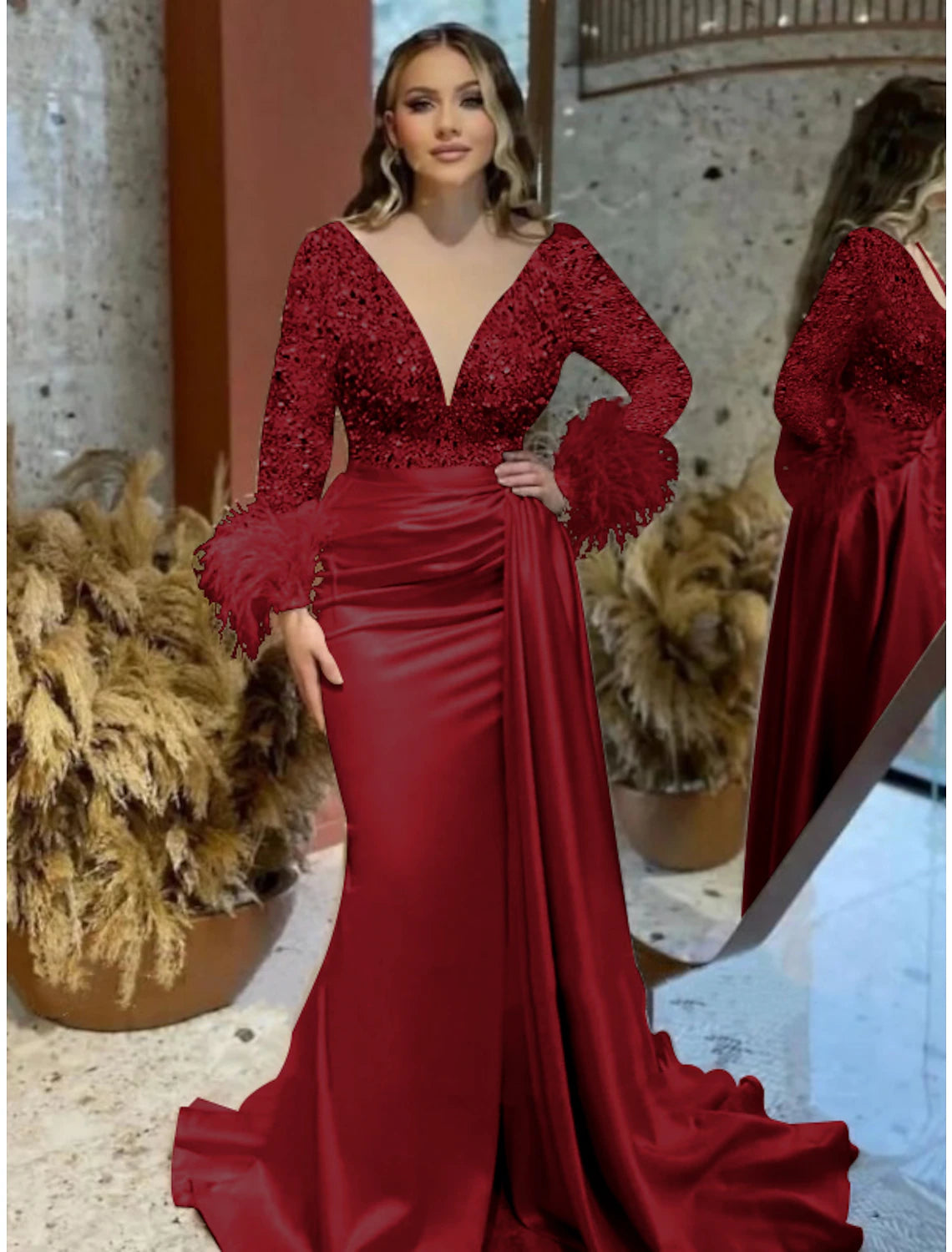 Meerjungfrau/Trompete Abendkleid Elegantes Kleid Formale Hochzeit Hofschleppe Langarm V-Ausschnitt Satin mit Feder Glitzer Gerüscht