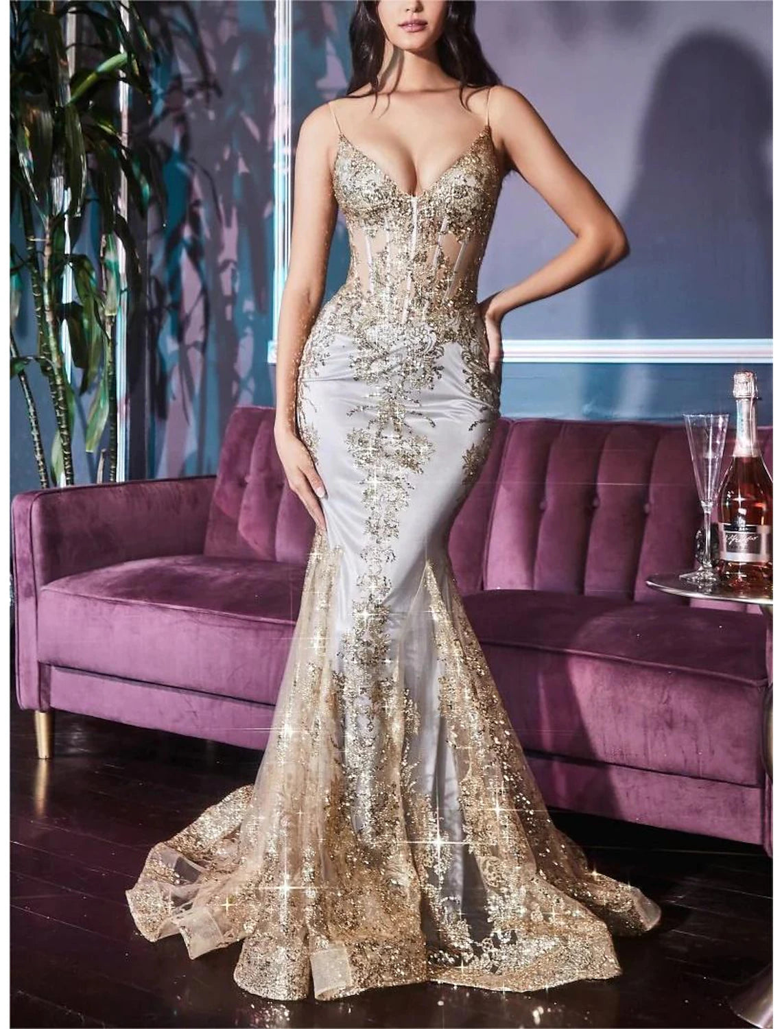 Meerjungfrau/Trompete Ballkleider Promi-Stil Kleid Abschlussball Hofschleppe Ärmellos V-Ausschnitt Spitze mit Glitzerkristallen Pailletten