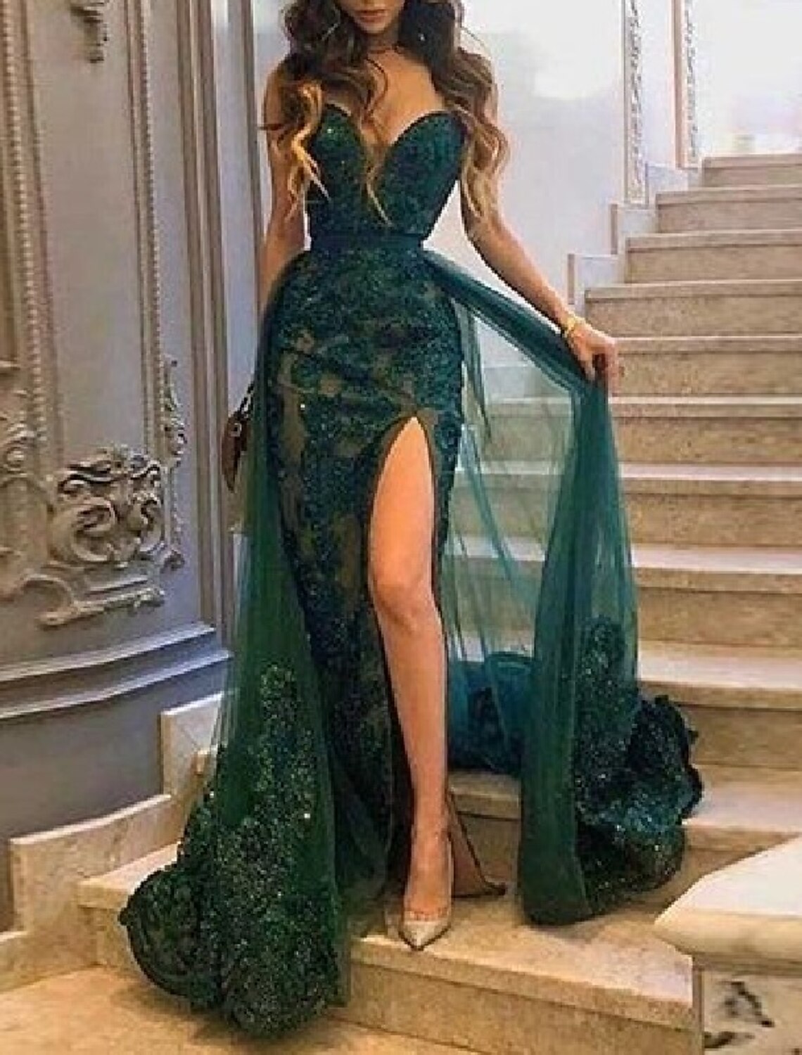 Meerjungfrau-Ballkleider, smaragdgrünes Kleid, rotgrünes Kleid, Hochzeitsgast, Hofschleppe, ärmellos, trägerlos, Tüll mit Schlitzapplikationen