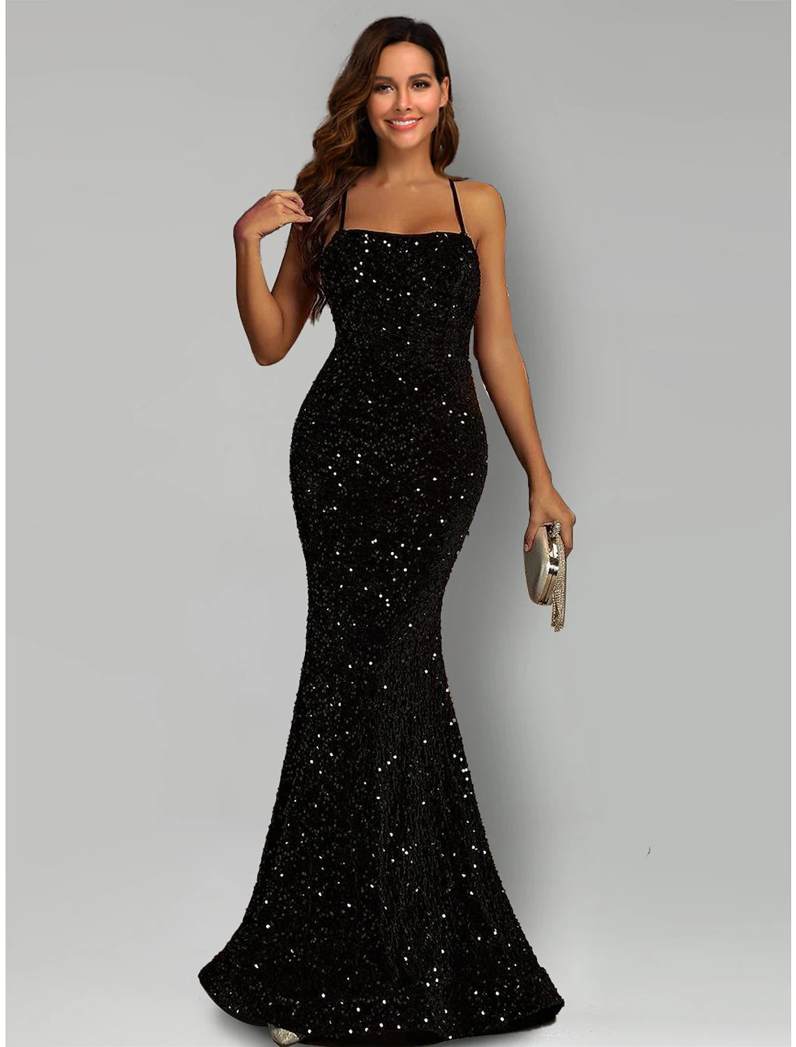 Robe de soirée sirène/trompette scintillante et brillante, tenue de soirée noire, traîne à balayage/pinceau, sans manches, col licou, pailletée avec paillettes