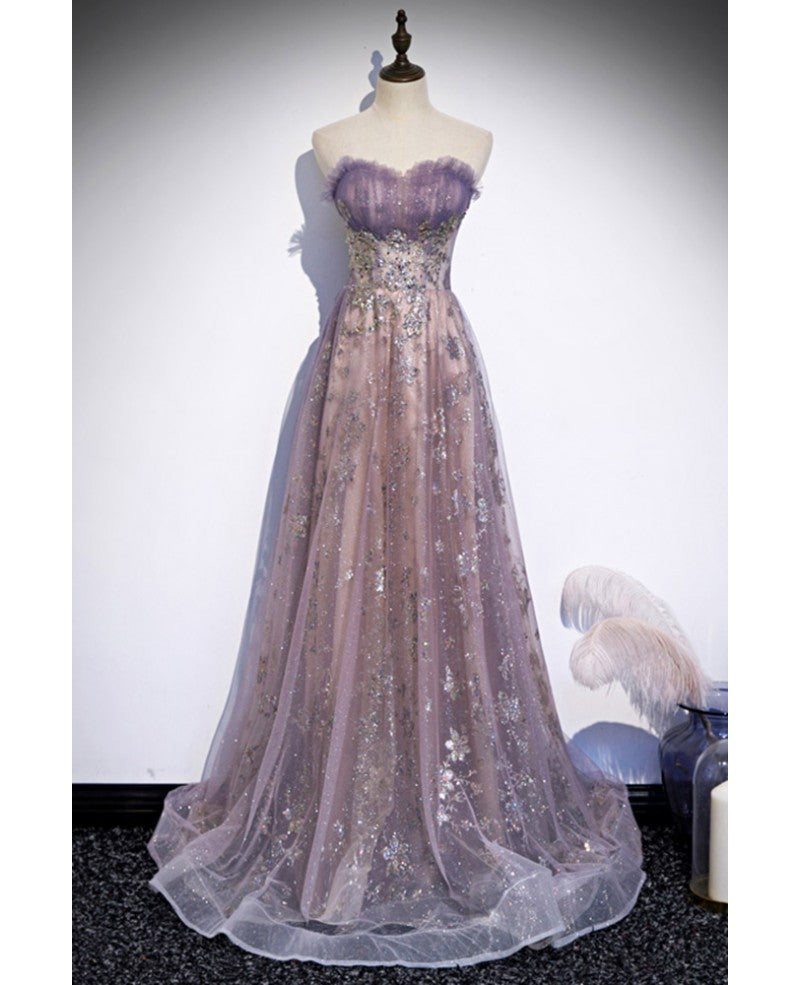 Robe de soirée élégante et noble en dentelle violette sans manches avec une fine robe de soirée scintillante en forme de A/Sweetheart Princess Sweeping Train avec bords volantés, dos nu et longueur au sol