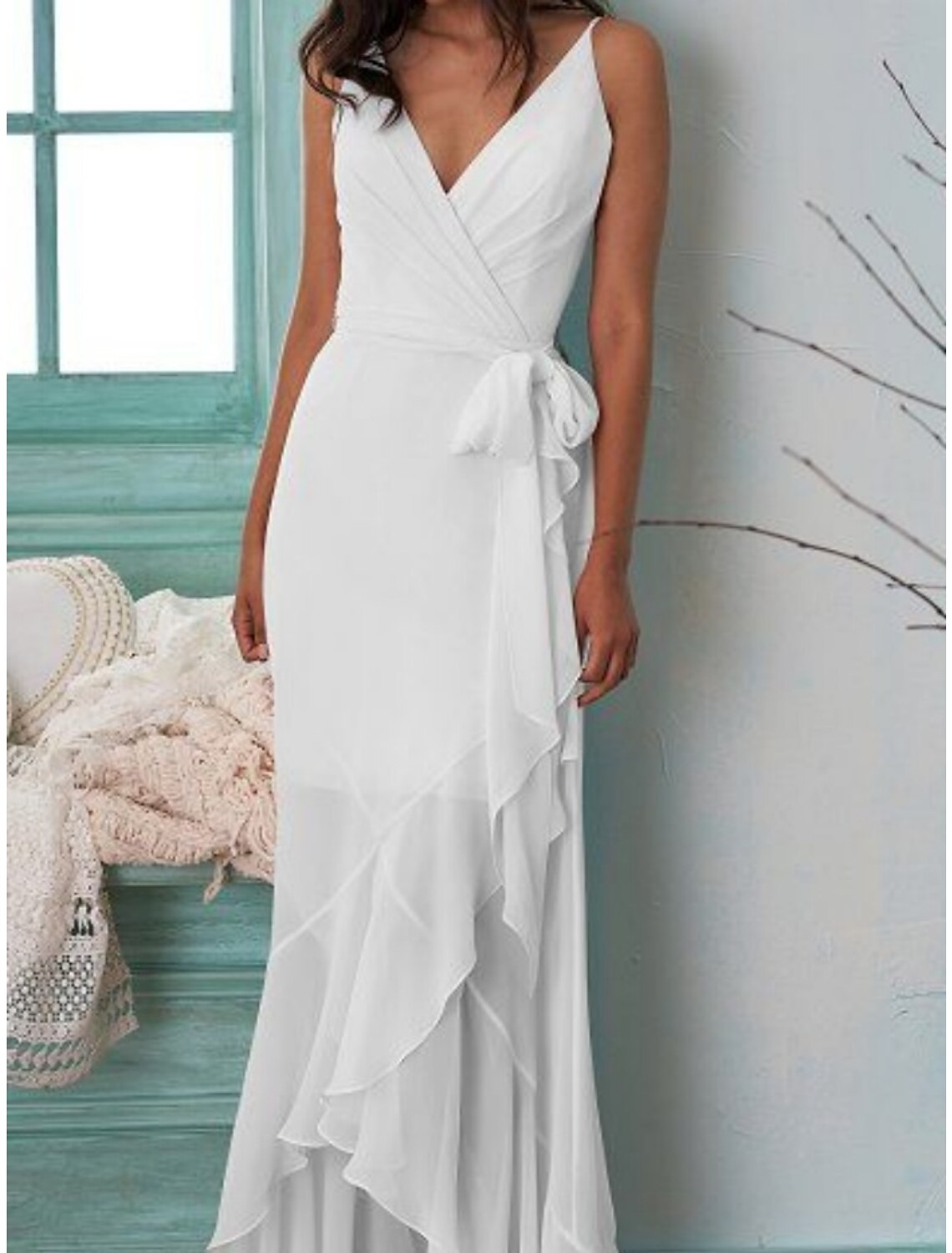 Kleine weiße Kleider Brautkleider A-Linie V-Ausschnitt Ärmellos Sweep/Pinsel Schleppe Chiffon Brautkleider Mit Schleife(n) Falten