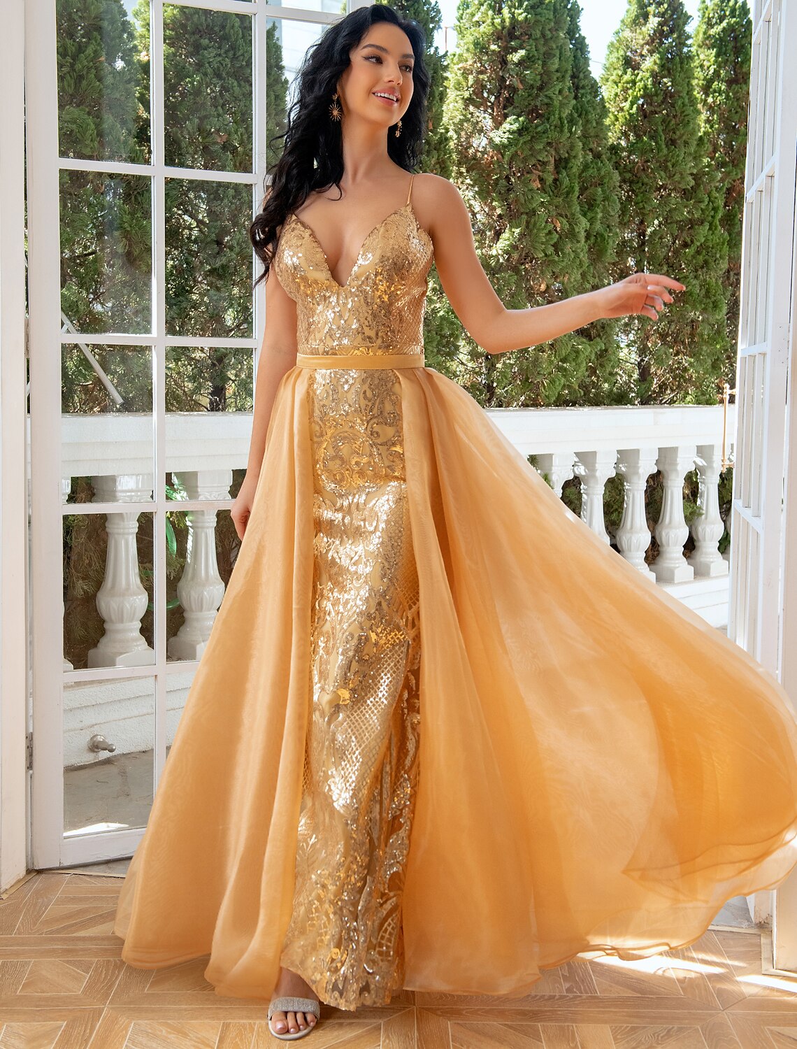 Robe de soirée sirène/trompette luxueuse, robe de soirée noire, robe de gala, longueur au sol, sans manches, col en V, tulle détachable avec paillettes