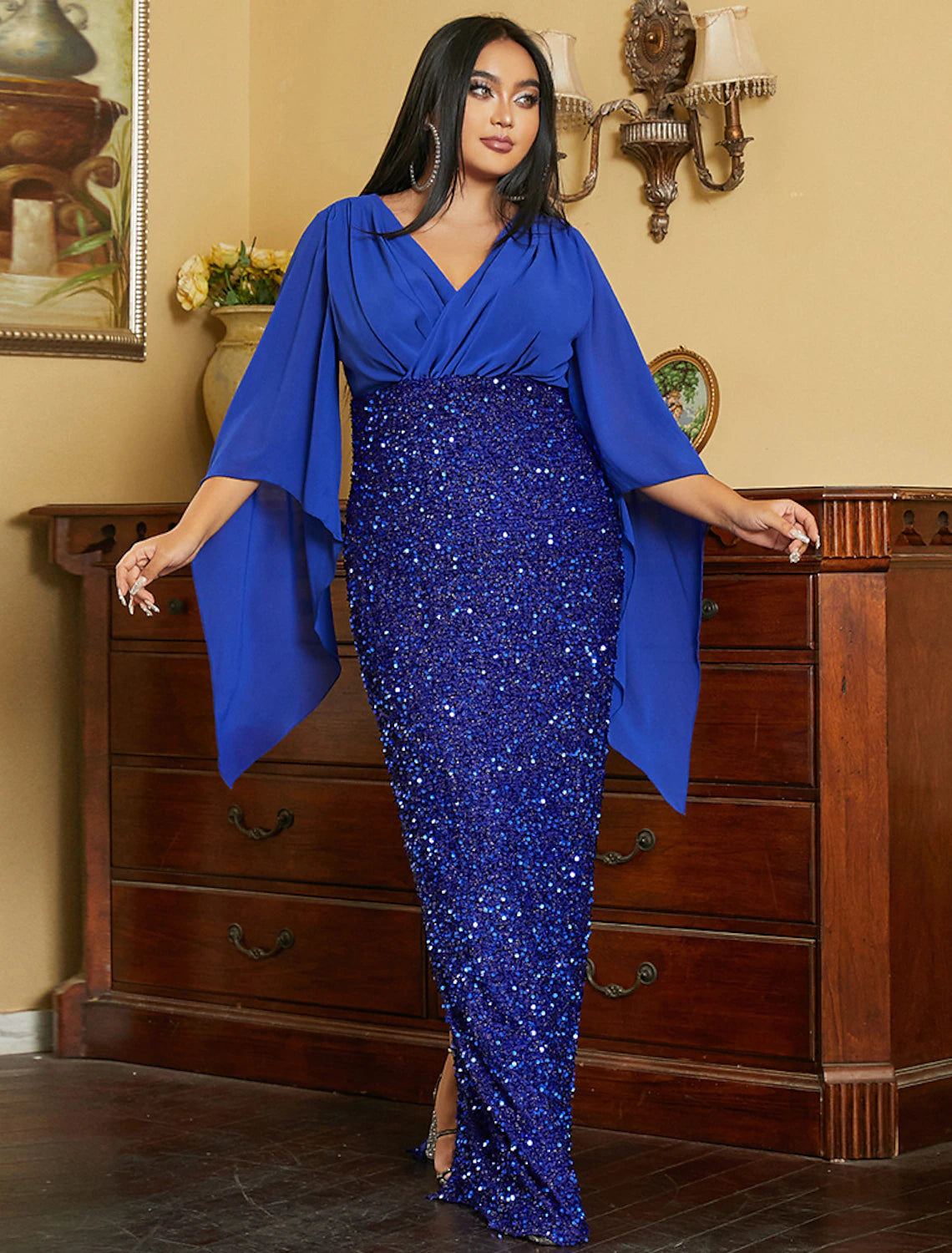 Meerjungfrau/Trompete Hochzeitsgastkleider Plus Size Kleid Cocktail Party Kleid Black Tie Bodenlang Langarm V-Ausschnitt Herbst Hochzeitsgast Pailletten mit Glitzer Schlitz