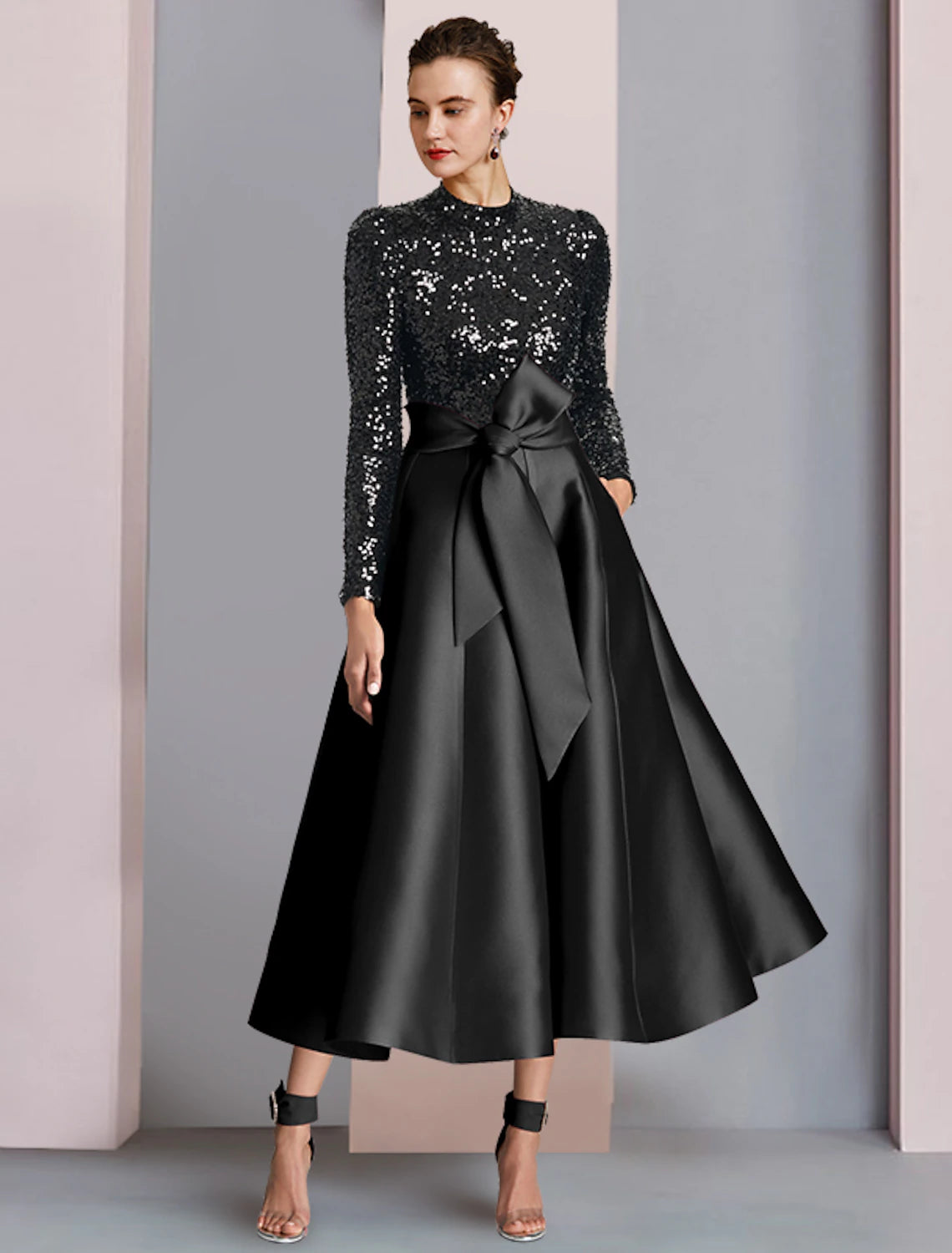 A-Linien-Kleid für die Mutter der Braut, Hochzeitsgast, elegant, funkelnd und glänzend, hoher Halsausschnitt, bodenlang, Satin, Pailletten, lange Ärmel, mit Schleife(n), Falten