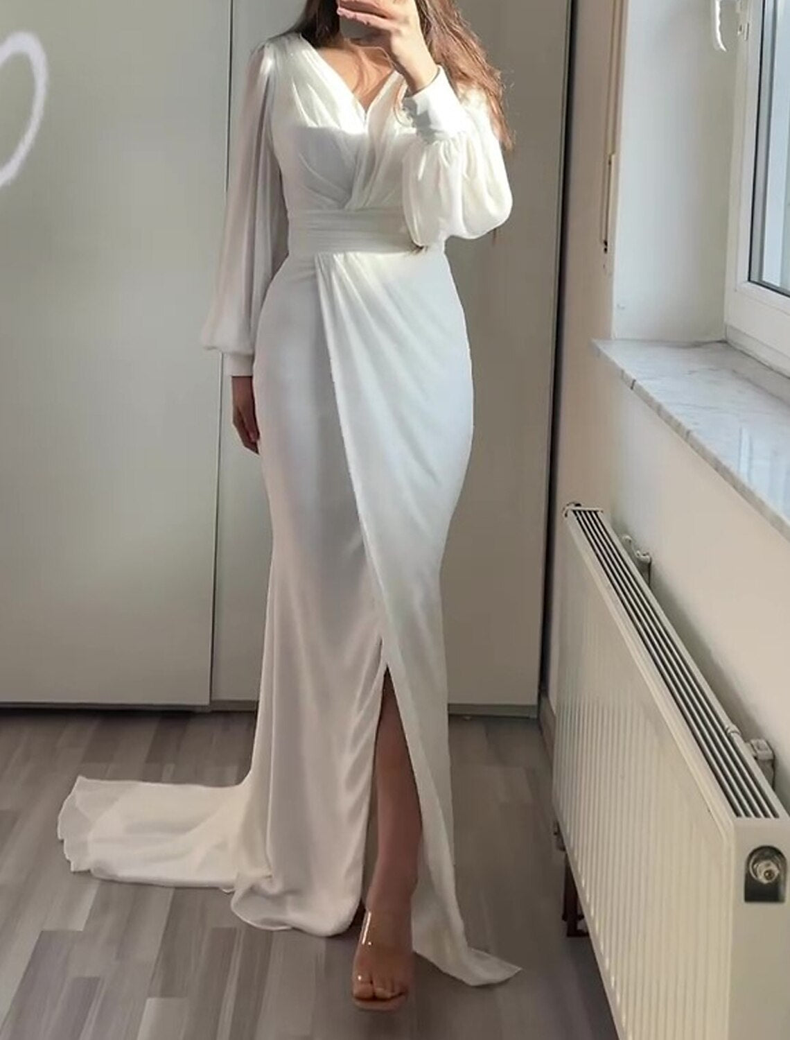 Meerjungfrau/Trompete Abendkleid Elegantes Kleid Formeller Hochzeitsgast Hofschleppe Langarm V-Ausschnitt Stretch-Chiffon mit Rüschen